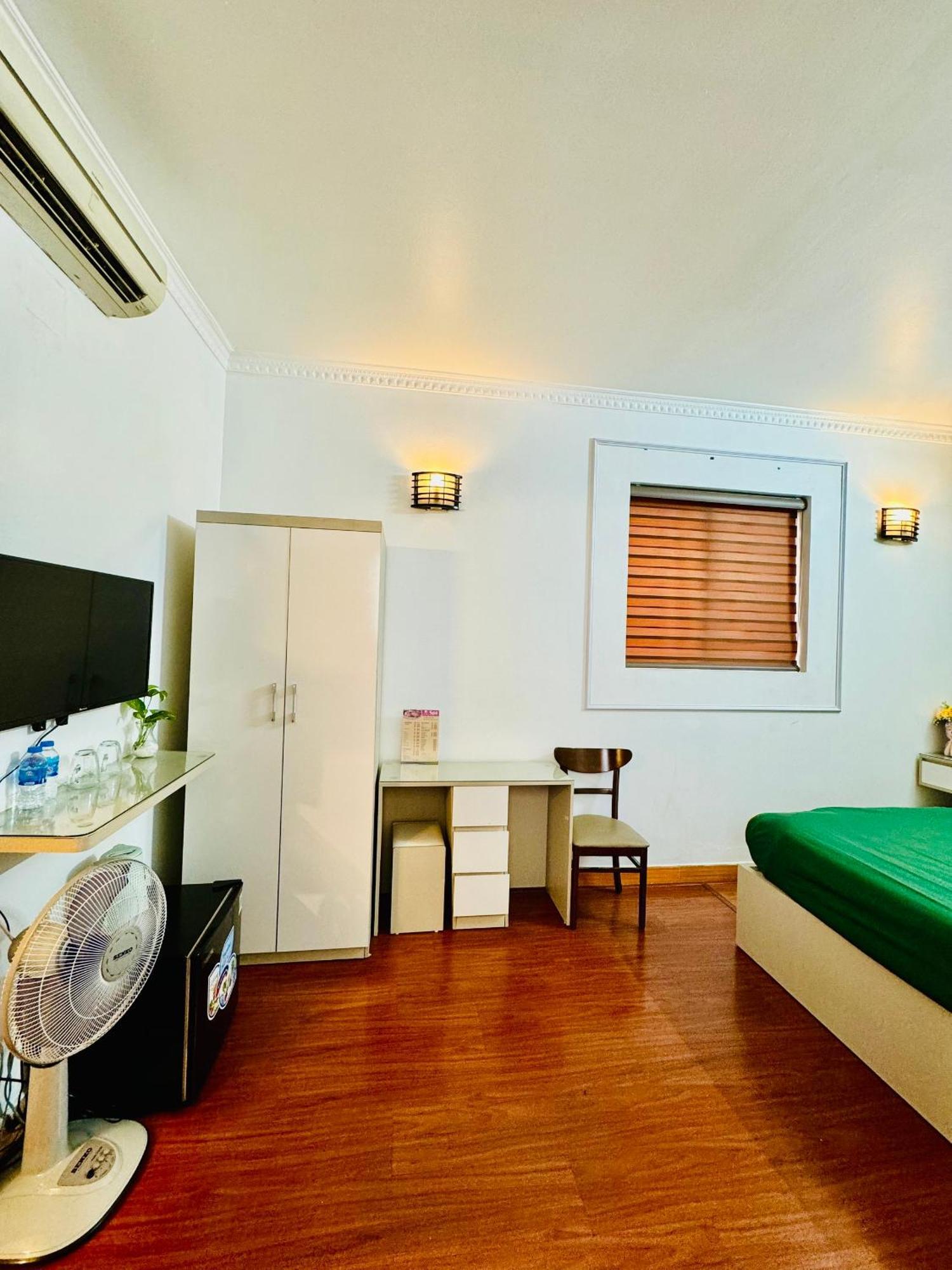 Il Divo Hostel & Spa Hanoï Extérieur photo