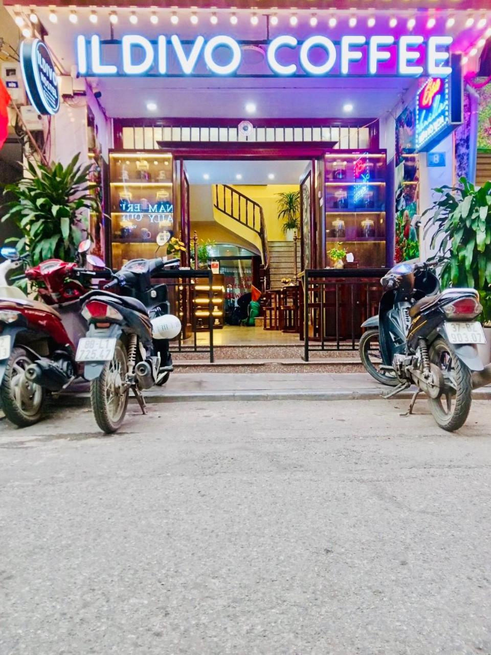 Il Divo Hostel & Spa Hanoï Extérieur photo